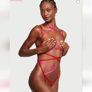 💕❤️ VICTORIA'S SECRET Very Sexy STRAPPY HEARTWARE OPEN TEDDY ❤️💕